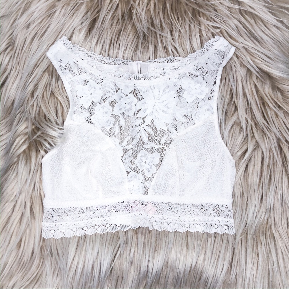 NWT VICTORIA’S SECRET BRALETTE